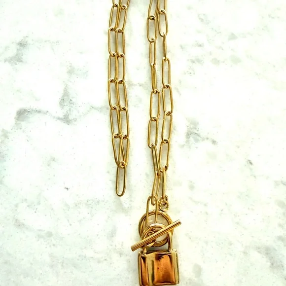 Gold Chain Necklace with Padlock Pendant - Picture 5 of 5